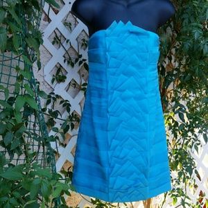 Beautiful Alice + Olivia Silk Mini Cocktail